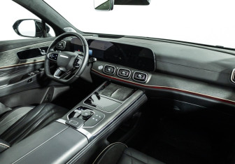 Подержанный автомобиль Jaecoo J8 2024 года (9 фото)