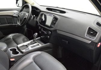 Подержанный автомобиль Geely Emgrand X7 2019 года (12 фото)