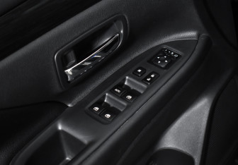 Подержанный автомобиль Mitsubishi Outlander 2016 года (15 фото)