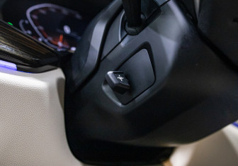 Подержанный автомобиль BMW X5 2019 года (22 фото)