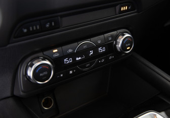 Подержанный автомобиль Mazda CX-5 2019 года (12 фото)