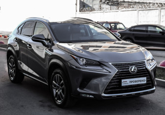 Подержанный автомобиль Lexus NX 2018 года (4 фото)