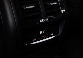 Подержанный автомобиль BMW X3 2020 года (23 фото)