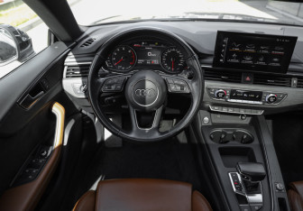 Подержанный автомобиль Audi A5 Liftback 2020 года (15 фото)