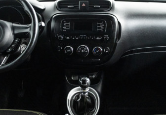 Подержанный автомобиль Kia Soul 2016 года (14 фото)