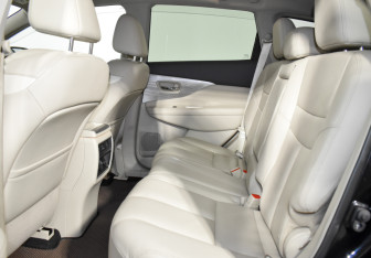 Подержанный автомобиль Nissan Murano Suv 2019 года (13 фото)