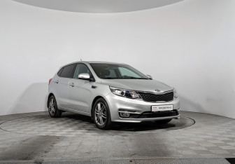 Подержанный автомобиль Kia Rio Hatchback 2015 года (3 фото)