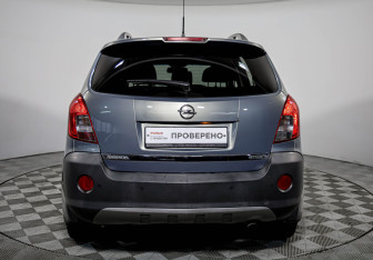 Подержанный автомобиль Opel Antara 2013 года (6 фото)