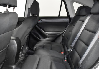 Подержанный автомобиль Mazda CX-5 2017 года (13 фото)