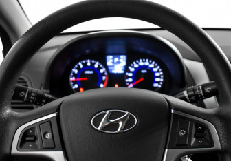 Подержанный автомобиль Hyundai Solaris Sedan 2016 года (17 фото)