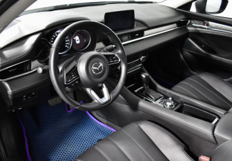 Подержанный автомобиль Mazda 6 Sedan 2023 года (9 фото)