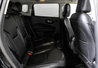 Подержанный автомобиль Jeep Compass 2018 года (21 фото)