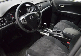 Подержанный автомобиль SsangYong Actyon 2011 года (10 фото)