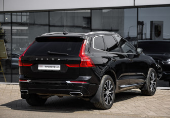 Подержанный автомобиль Volvo XC60 2018 года (5 фото)