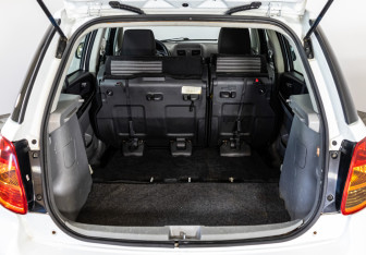 Подержанный автомобиль Suzuki SX4 Hatchback 2011 года (17 фото)