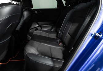Подержанный автомобиль Kia Ceed Hatchback 2019 года (10 фото)