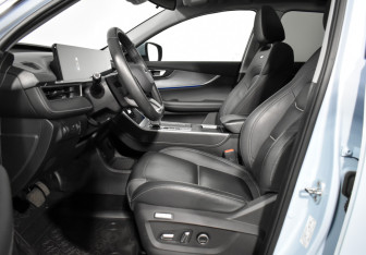 Подержанный автомобиль Chery Tiggo 7 Pro Max 2023 года (13 фото)