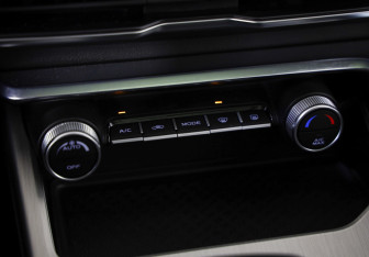 Подержанный автомобиль Belgee X50 2024 года (17 фото)