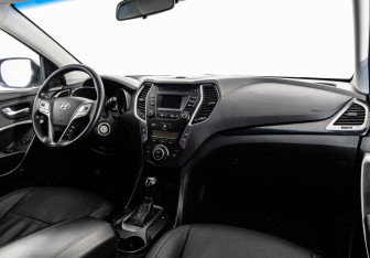Подержанный автомобиль Hyundai Santa Fe 2012 года (9 фото)