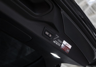 Подержанный автомобиль BMW X7 2020 года (38 фото)