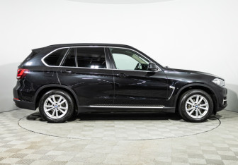 Подержанный автомобиль BMW X5 2016 года (4 фото)