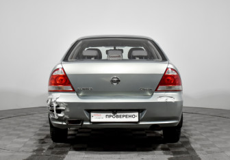 Подержанный автомобиль Nissan Almera Classic 2007 года (6 фото)