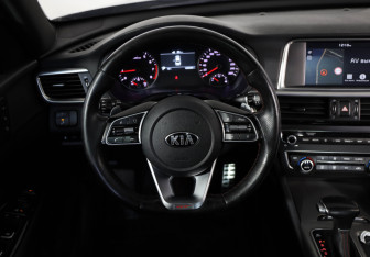 Подержанный автомобиль Kia Optima Sedan 2018 года (10 фото)