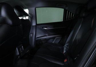 Подержанный автомобиль Toyota Camry Sedan 2019 года (23 фото)