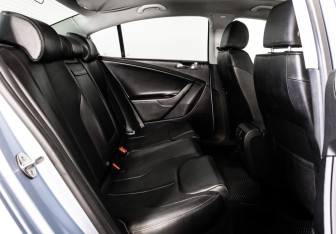 Подержанный автомобиль Volkswagen Passat Sedan 2006 года (16 фото)