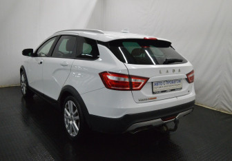 Подержанный автомобиль LADA (ВАЗ) Vesta Wagon 2019 года (7 фото)