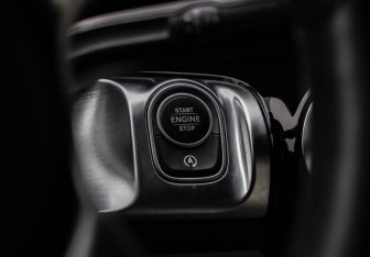 Подержанный автомобиль Mercedes-Benz GLB 2021 года (14 фото)