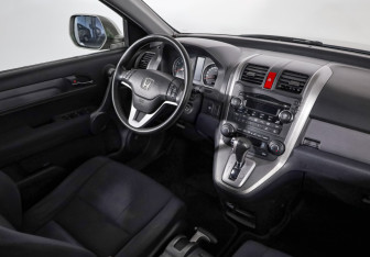 Подержанный автомобиль Honda CR-V 2008 года (9 фото)