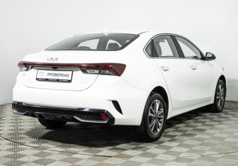Подержанный автомобиль Kia K3 Sedan 2023 года (5 фото)