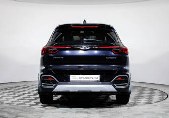 Подержанный автомобиль Chery Tiggo 8 2021 года (19 фото)