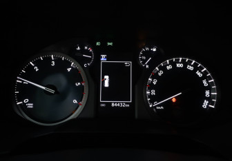 Подержанный автомобиль Toyota Land Cruiser Prado 2018 года (11 фото)