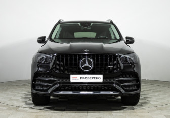 Подержанный автомобиль Mercedes-Benz GLE 2022 года (2 фото)
