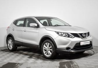 Подержанный автомобиль Nissan Qashqai 2017 года (3 фото)