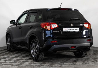 Подержанный автомобиль Suzuki Vitara 2016 года (7 фото)