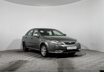 Подержанный автомобиль Daewoo Gentra Sedan 2014 года (3 фото)
