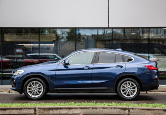 Подержанный автомобиль BMW X4 2019 года (9 фото)