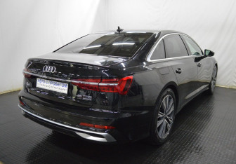 Подержанный автомобиль Audi A6 Sedan 2024 года (5 фото)