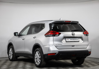 Подержанный автомобиль Nissan X-Trail 2020 года (7 фото)