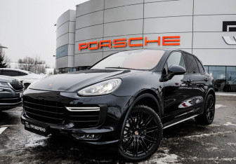 Подержанный автомобиль Porsche Cayenne 2014 года (14 фото)
