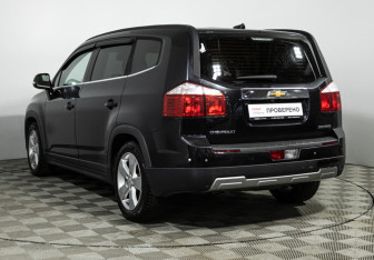 Подержанный автомобиль Chevrolet Orlando 2014 года (7 фото)