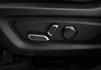 Подержанный автомобиль Changan UNI-K 2023 года (16 фото)