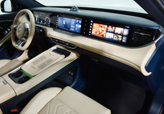 Подержанный автомобиль Voyah Free 2023 года (12 фото)