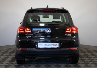 Подержанный автомобиль Volkswagen Tiguan 2015 года (6 фото)