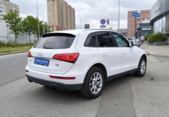 Подержанный автомобиль Audi Q5 2013 года (4 фото)