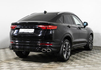 Подержанный автомобиль Geely Tugella 2022 года (5 фото)