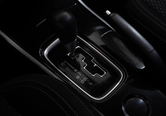 Подержанный автомобиль Mitsubishi Outlander 2021 года (20 фото)